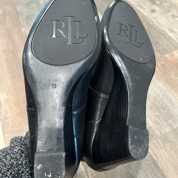 Lauren Ralph Lauren Tamia Black Leather Lace Up Booties Size 7B - Picture 5 of 8